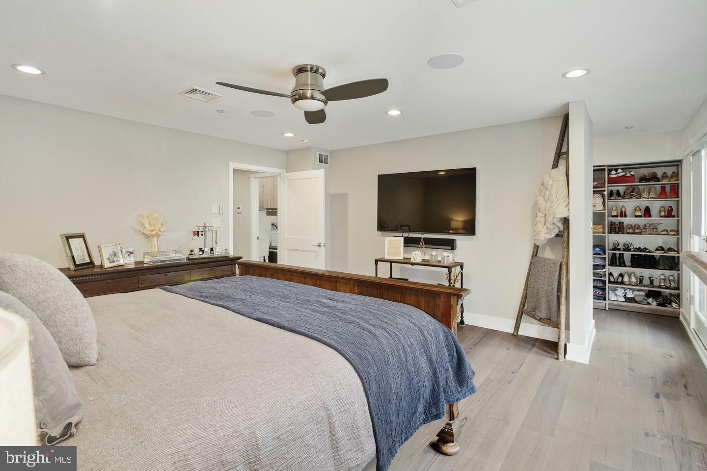 608 North 3rd Street Philadelphia, PA 19123 - Photo 17 of 39