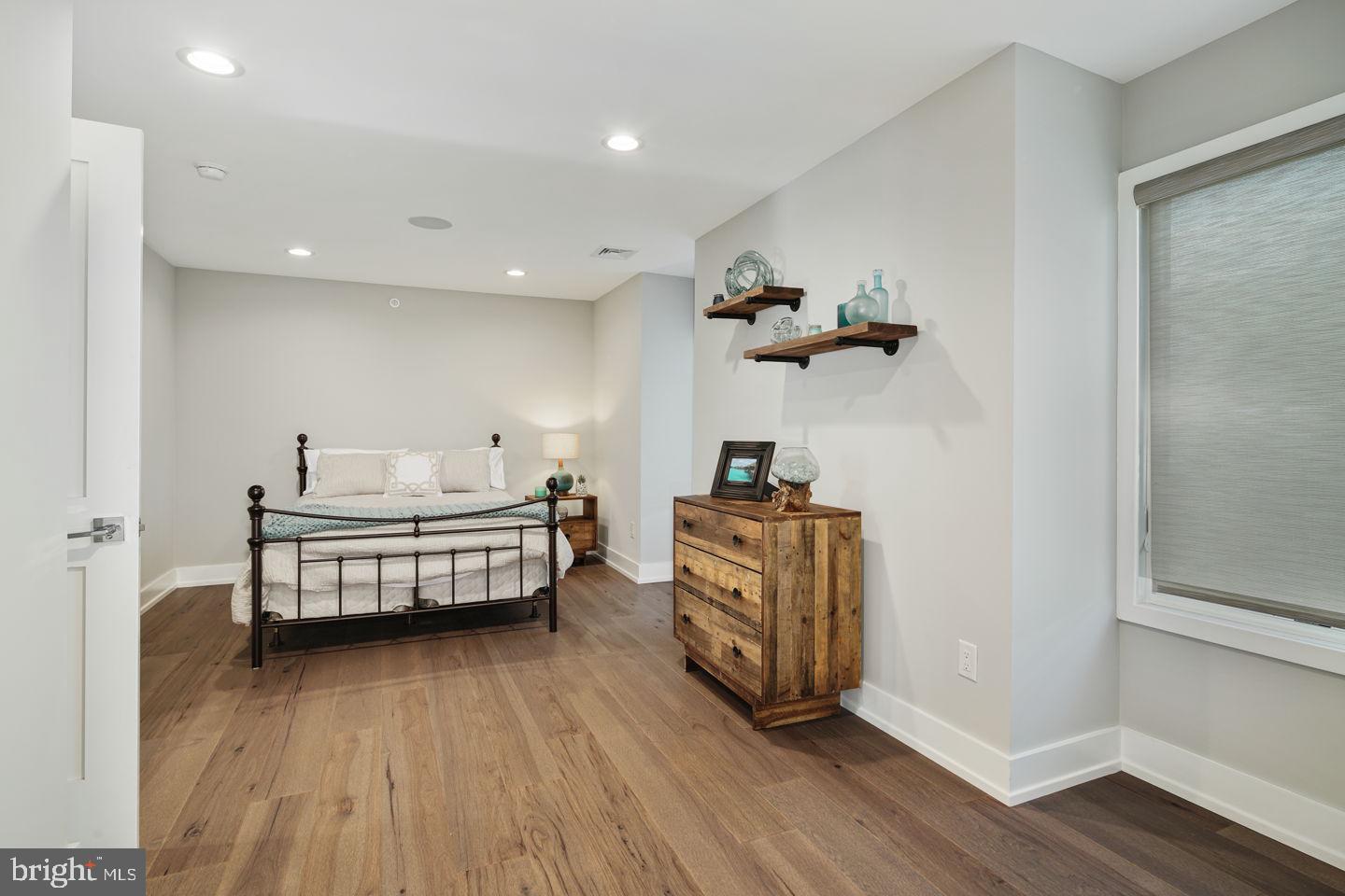 608 North 3rd Street Philadelphia, PA 19123 - Photo 25 of 39