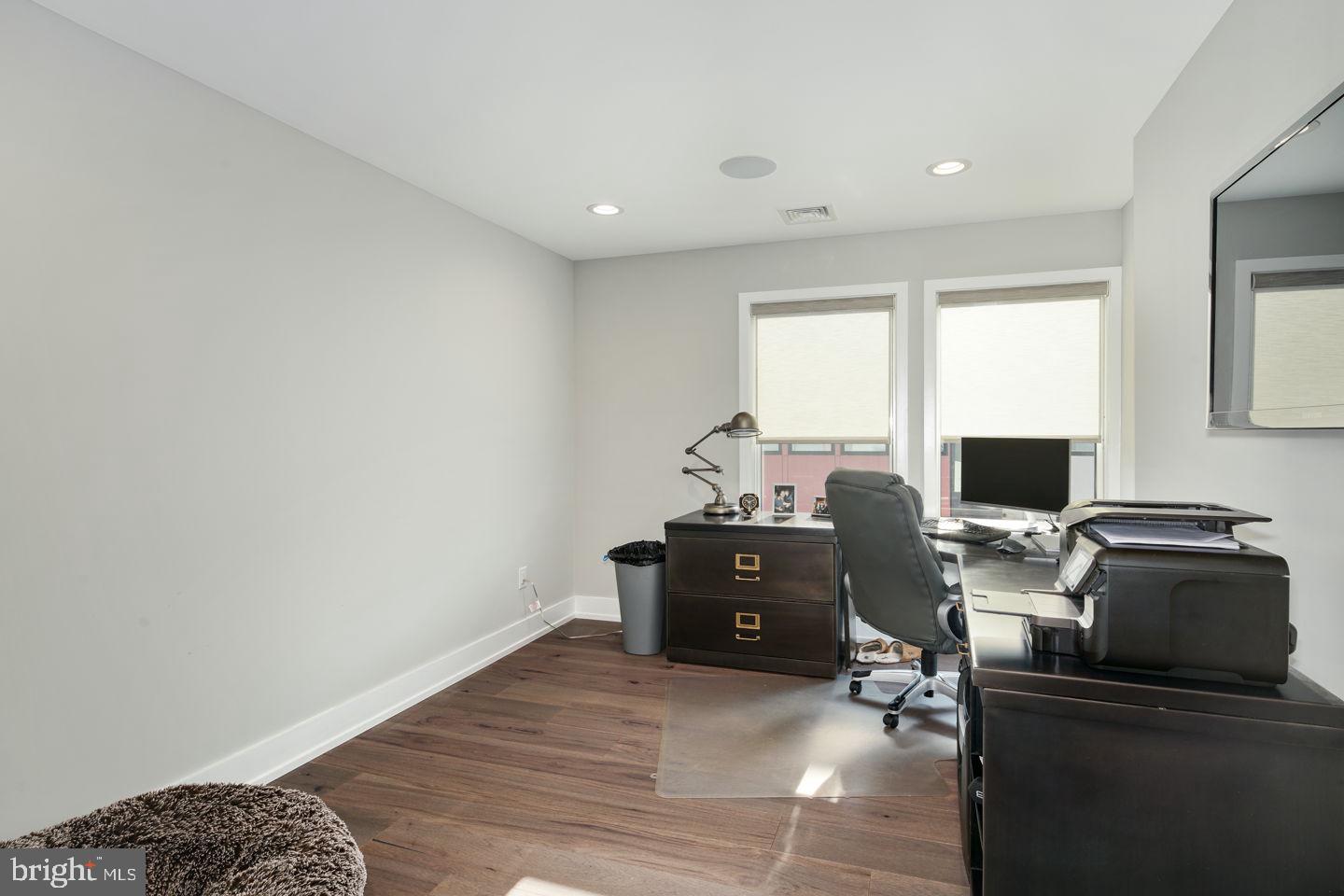 608 North 3rd Street Philadelphia, PA 19123 - Photo 28 of 39
