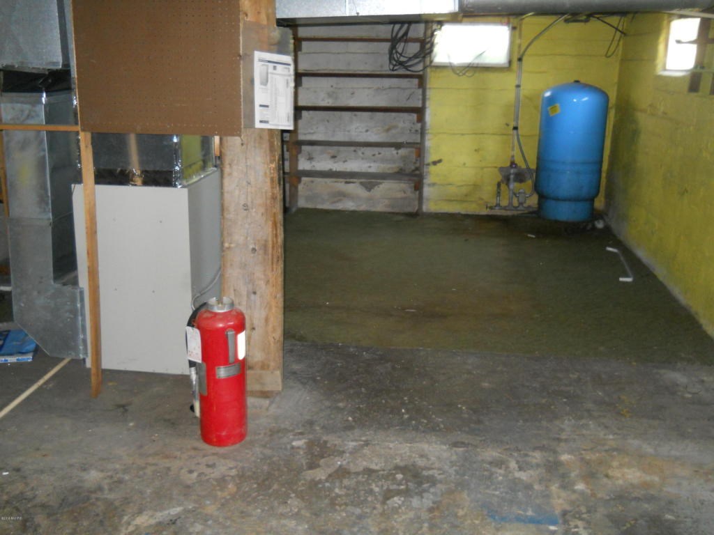 9422 Jouppi Road Kaleva, MI 49645 - Photo 17 of 20 1817188-16.JPG