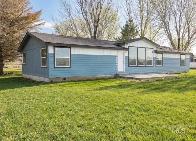 $435,000 | 13678 North Hawthorne Road, Pocatello, ID 83202