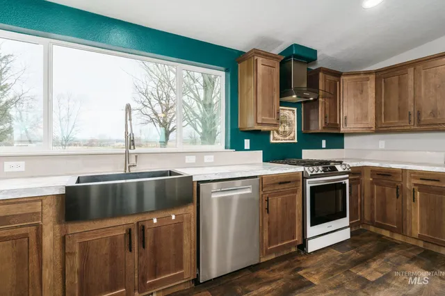 $435,000 | 13678 North Hawthorne Road, Pocatello, ID 83202