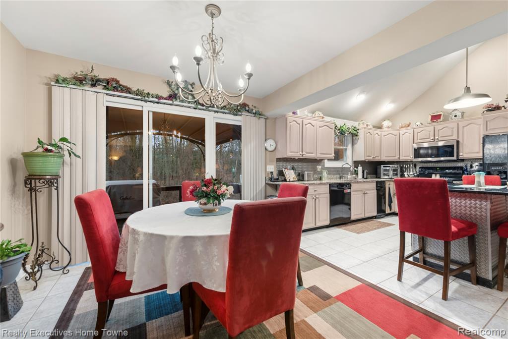 7037 Yager Road St. Clair, MI 48079 - Photo 11 of 31