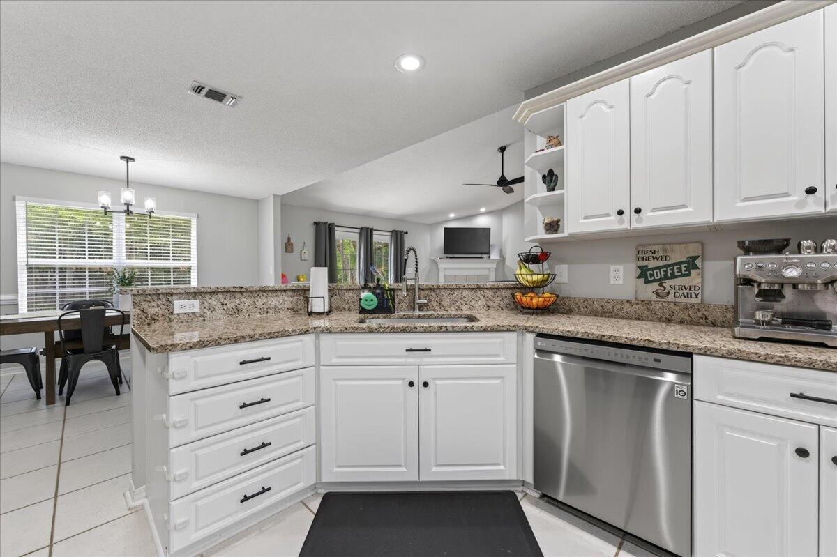 740 Riva Ridge Drive Crestview, FL 32539 - Photo 14 of 54 24-740 Riva Ridge Dr-Crestview-24