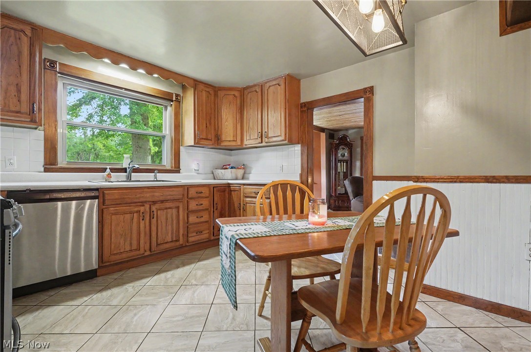 1911 Oriel Rodgers Road Girard, OH 44420 - Photo 15 of 47