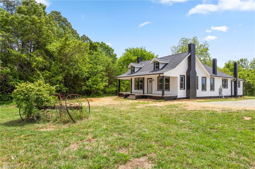 6131 David Moore Road Burlington, NC 27217 - Photo 2 of 19 Gallery Image 2