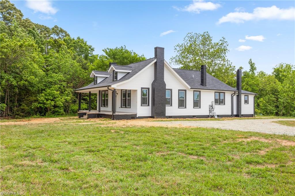 6131 David Moore Road Burlington, NC 27217 - Photo 3 of 19 Gallery Image 3
