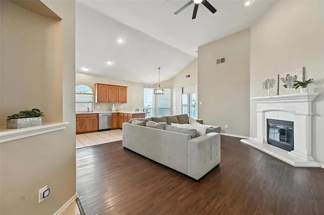 $2,500 | 12500 Cottageville Lane, Fort Worth, TX 76244