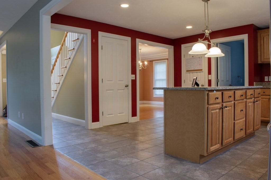 11 Carlson's Way Rutland, MA 01543 - Photo 11 of 40