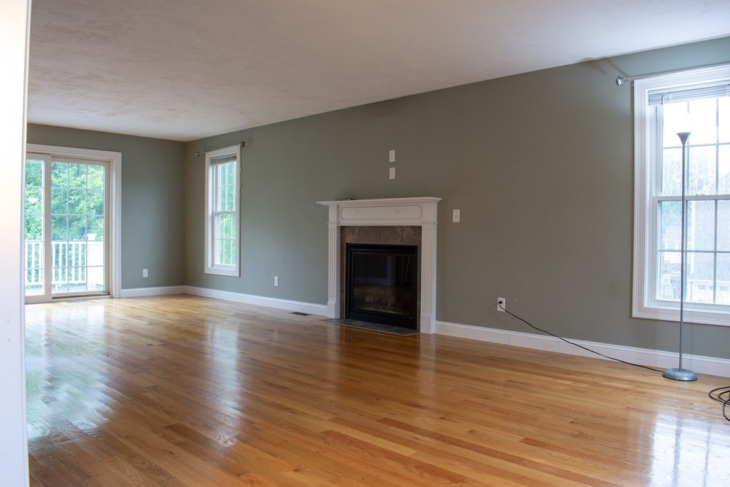 11 Carlson's Way Rutland, MA 01543 - Photo 3 of 40
