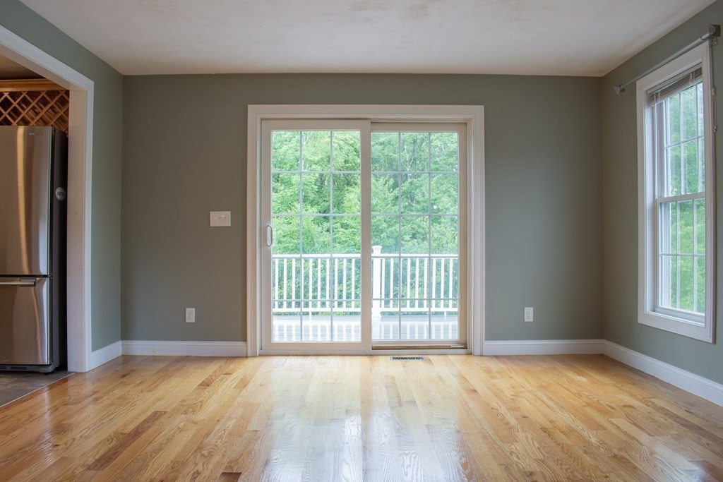 11 Carlson's Way Rutland, MA 01543 - Photo 4 of 40