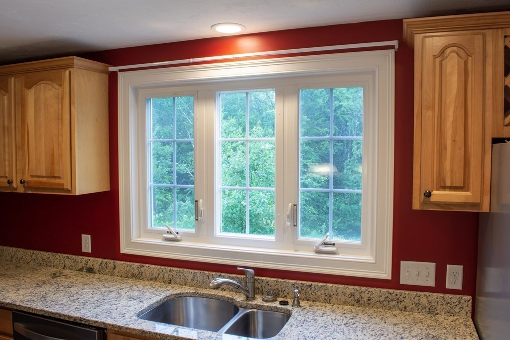 11 Carlson's Way Rutland, MA 01543 - Photo 9 of 40