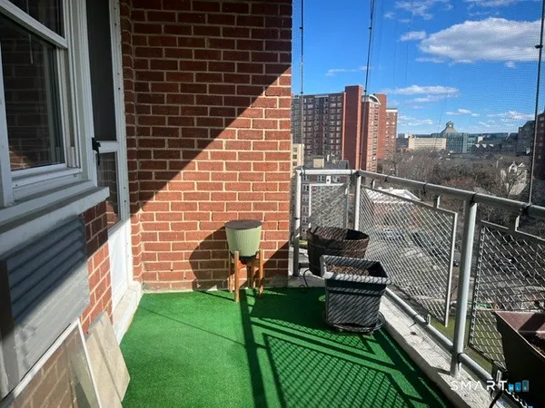 $2,950 | 444 Bedford Street, Unit 9R, Stamford, CT 06901