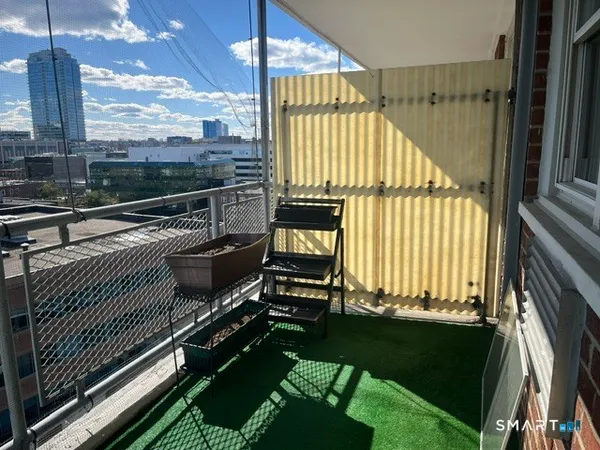 $2,950 | 444 Bedford Street, Unit 9R, Stamford, CT 06901