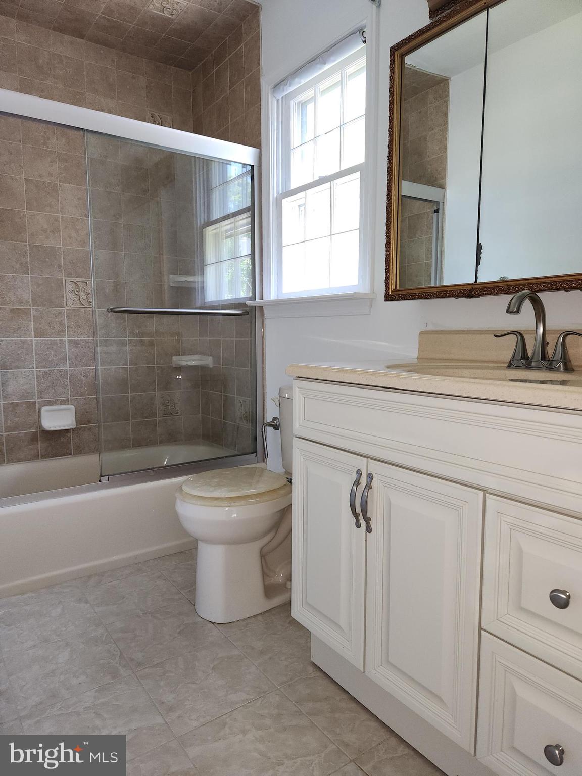 281 Center Street Little Egg Harbor, NJ 08087 - Photo 22 of 40 Full Bathroom located on 2nd floor