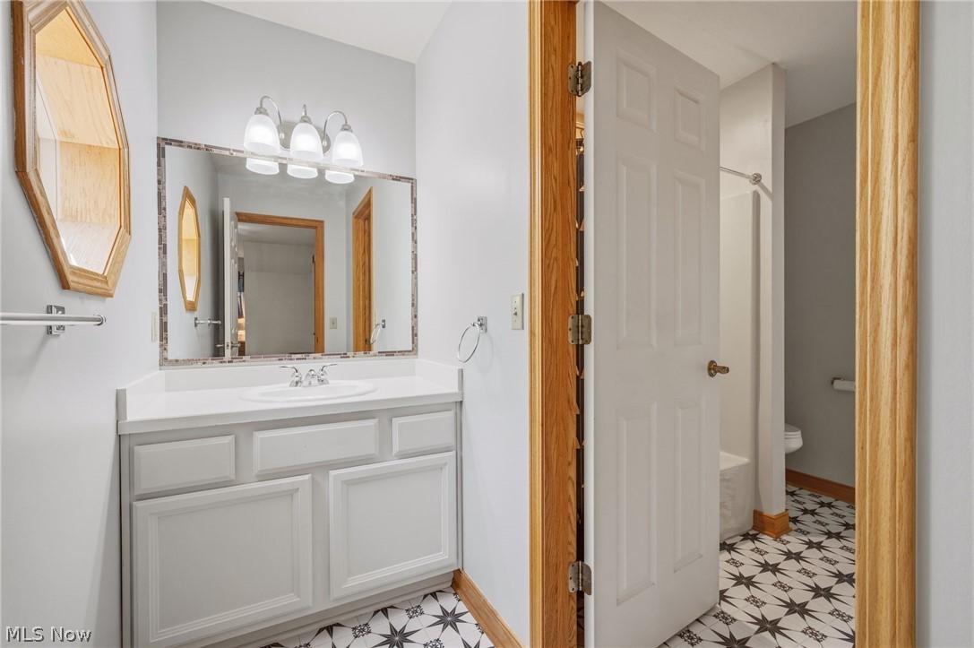 6308 Manchester Road New Franklin, OH 44216 - Photo 27 of 47