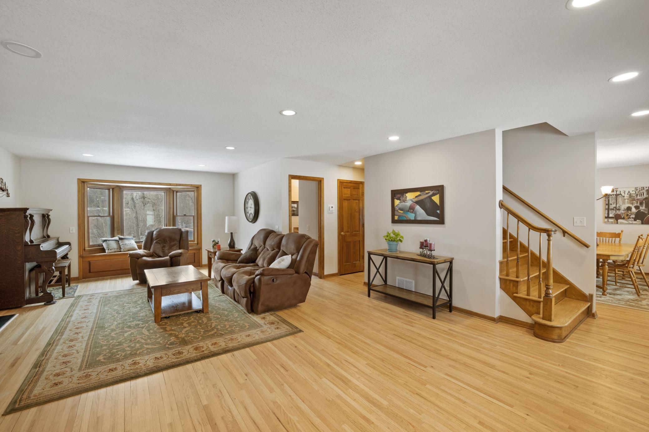 16116 Ringer Road Minnetonka, MN 55391 - Photo 7 of 24