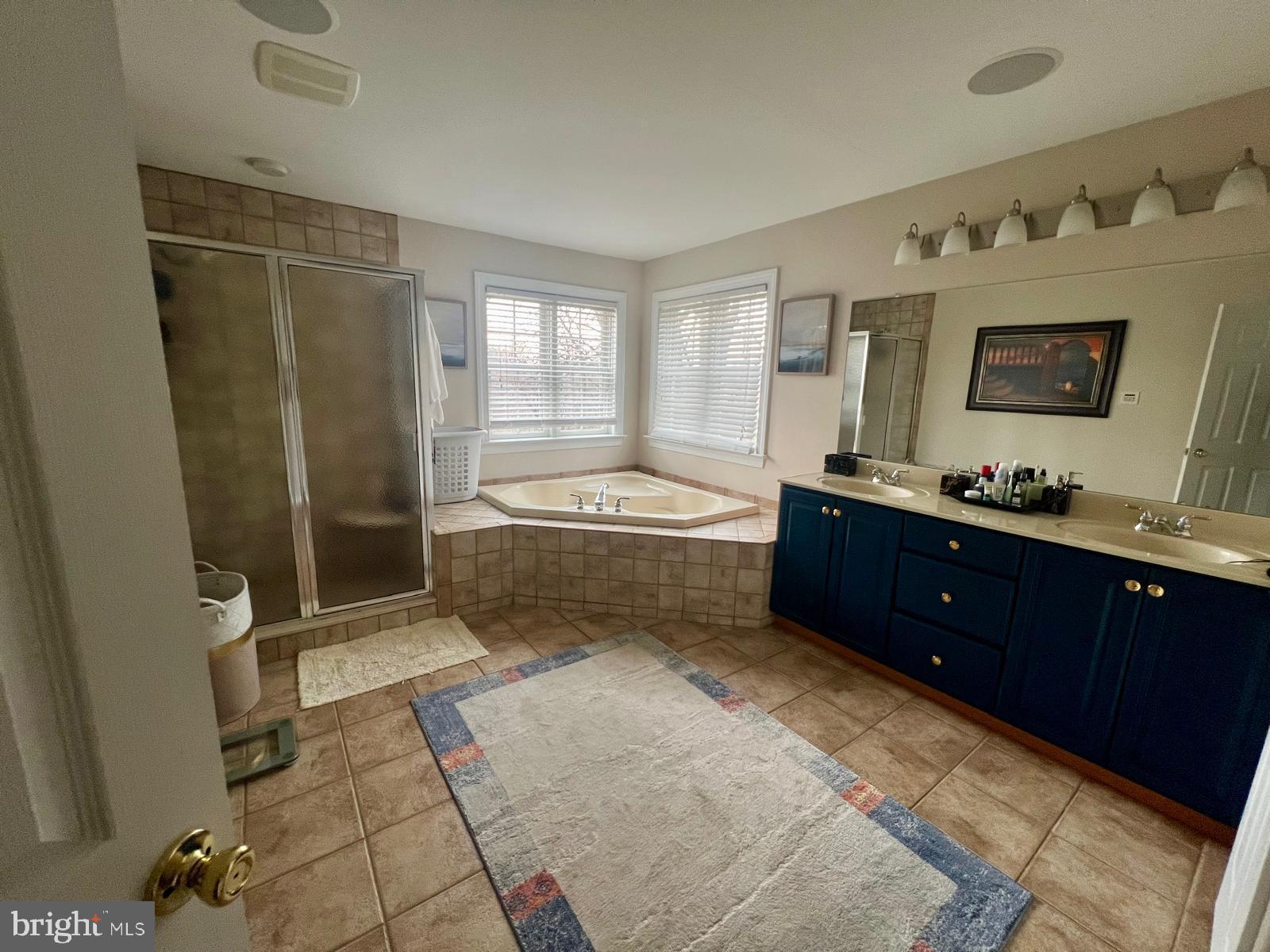 101 Richards Way Avondale, PA 19311 - Photo 24 of 45 a living room with a couch and a flat screen tv