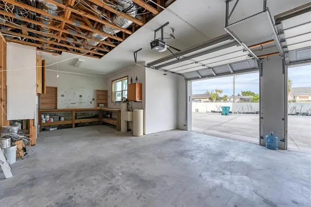 a view of livingroom with furniture