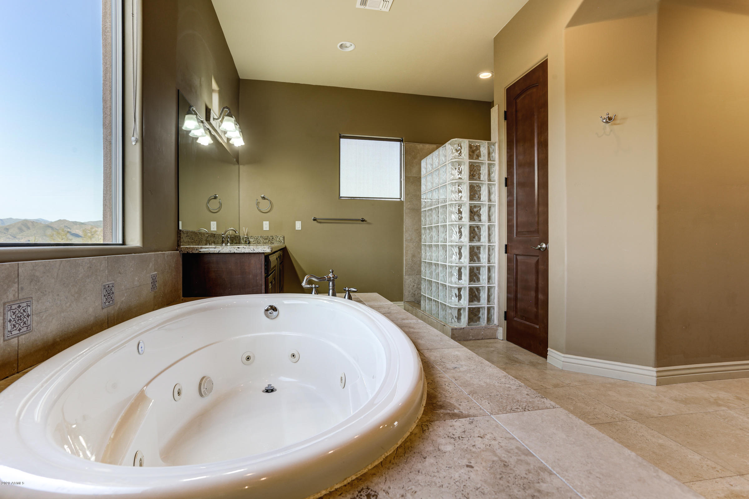 17441 Barwick Drive Rio Verde, AZ 85263 - Photo 27 of 61 Jetted Tub