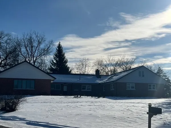 $319,900 | 8035 Pluskota Drive, Orland Park, IL 60462