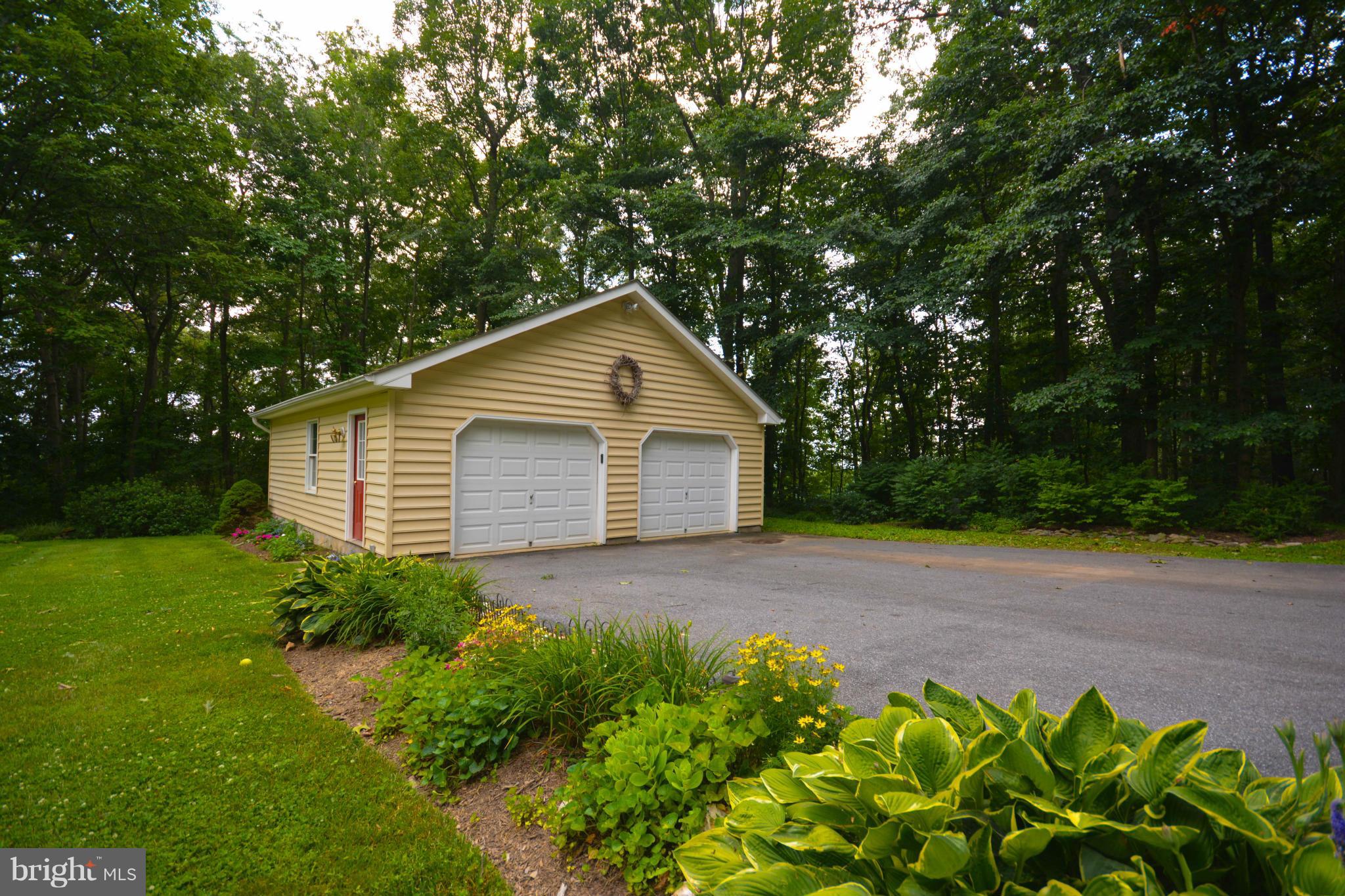 21127 Gunpowder Road Manchester, MD 21102 - Photo 27 of 30 Large Garage