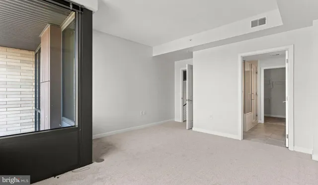 $2,521 | 8300 Wisconsin Avenue, Unit 1B1941, Bethesda, MD 20814