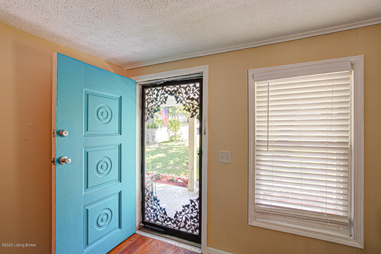 6808_Terry_Rd-4