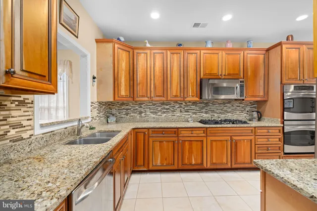 $874,950 | 8410 Stargazer Lily Court, Lorton, VA 22079