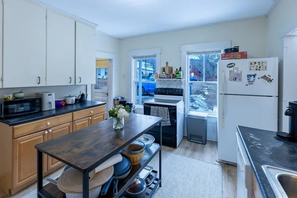 $1,000,000 | 299 Farrell Farm Road, Norwich, VT 05055