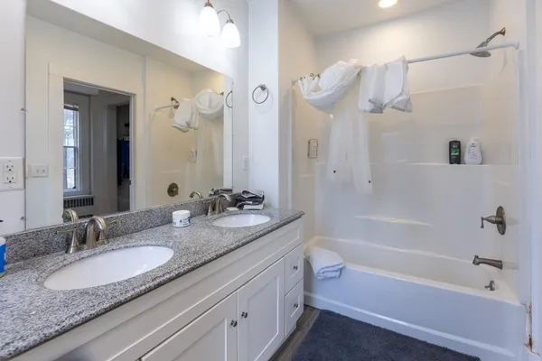 $1,000,000 | 299 Farrell Farm Road, Norwich, VT 05055