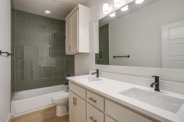 $442,224 | 217 Jimmy Lane, Millsap, TX 76066