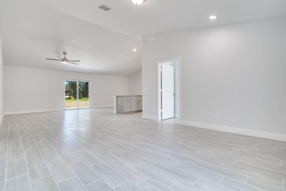520 Southeast Cliff Road Port St. Lucie, FL 34984 - Photo 11 of 37 CMV09849HDR-Edit