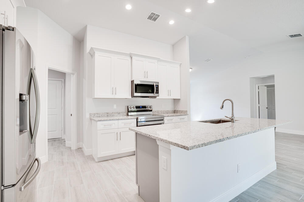 520 Southeast Cliff Road Port St. Lucie, FL 34984 - Photo 22 of 37 CMV09914HDR