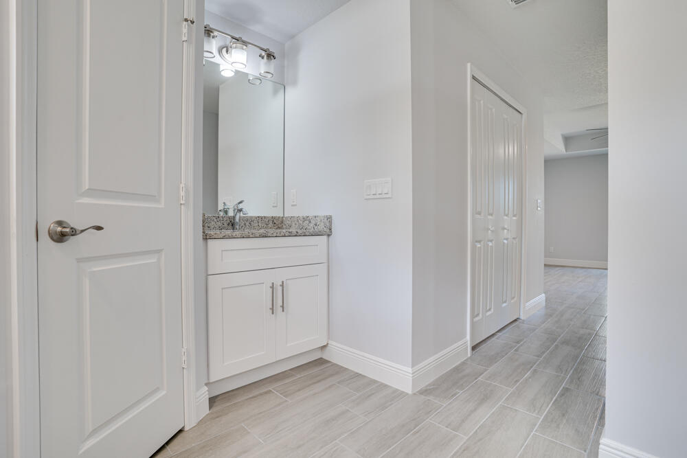 520 Southeast Cliff Road Port St. Lucie, FL 34984 - Photo 5 of 37 CMV00010HDR