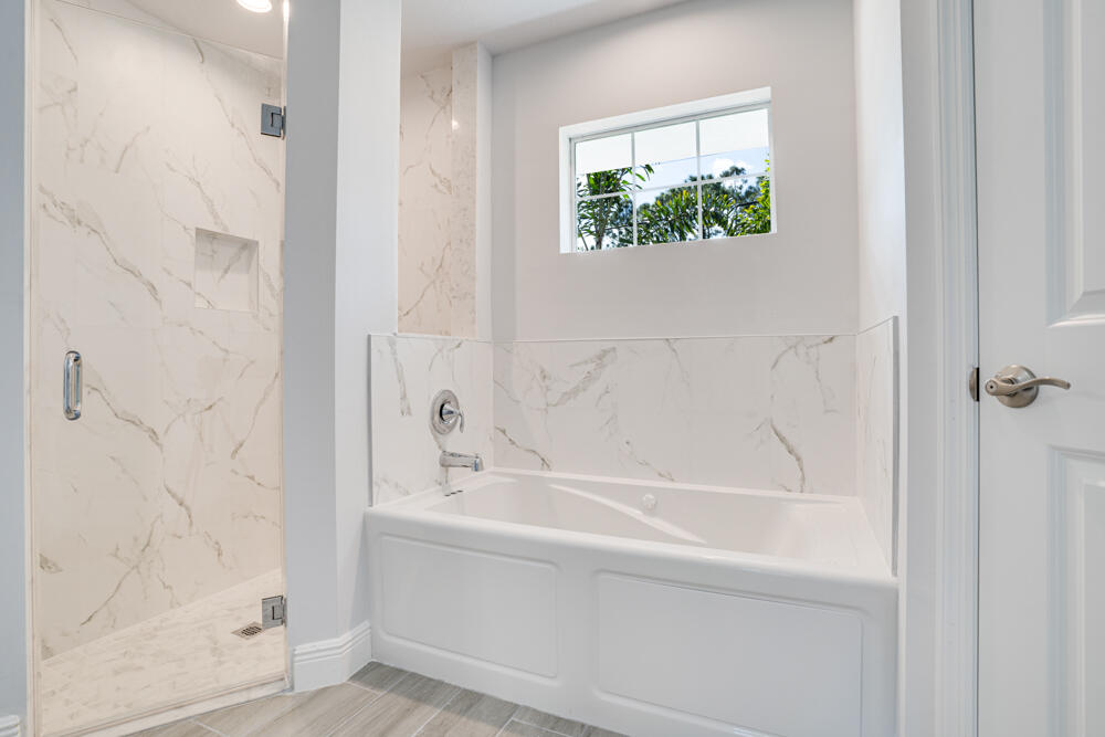 520 Southeast Cliff Road Port St. Lucie, FL 34984 - Photo 7 of 37 CMV00025HDR-Edit
