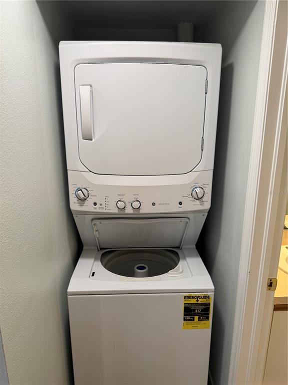 2320 Terra Ceia Bay Boulevard, Unit 404 Palmetto, FL 34221 - Photo 12 of 12 a utility room with dryer and washer