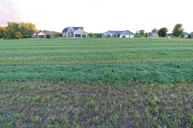 $49,800 | 210 Highland Boulevard Northeast, Melrose, MN 56352