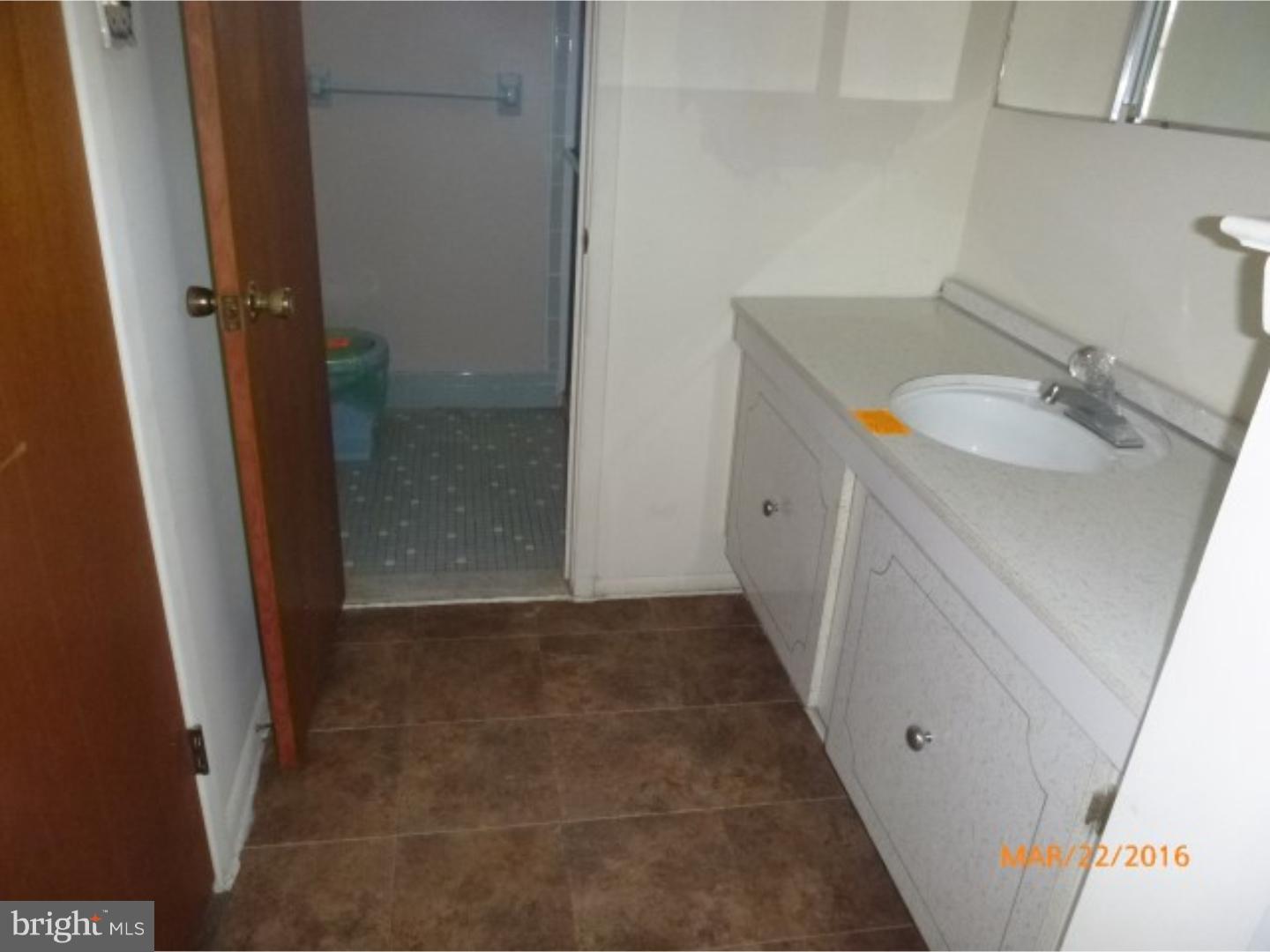 11996 Lockart Road Philadelphia, PA 19116 - Photo 12 of 22 Gallery Image 12