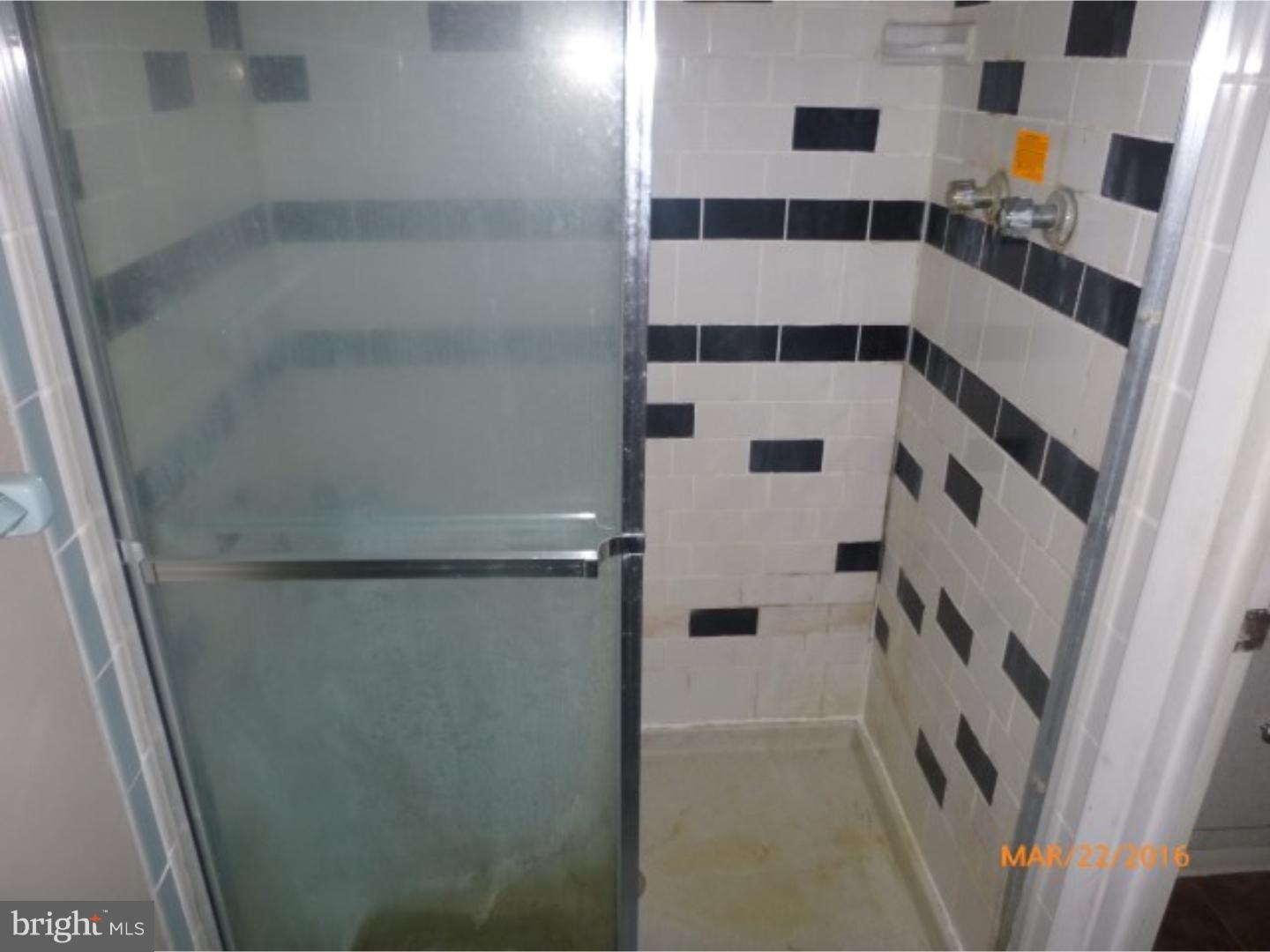 11996 Lockart Road Philadelphia, PA 19116 - Photo 14 of 22 Gallery Image 14