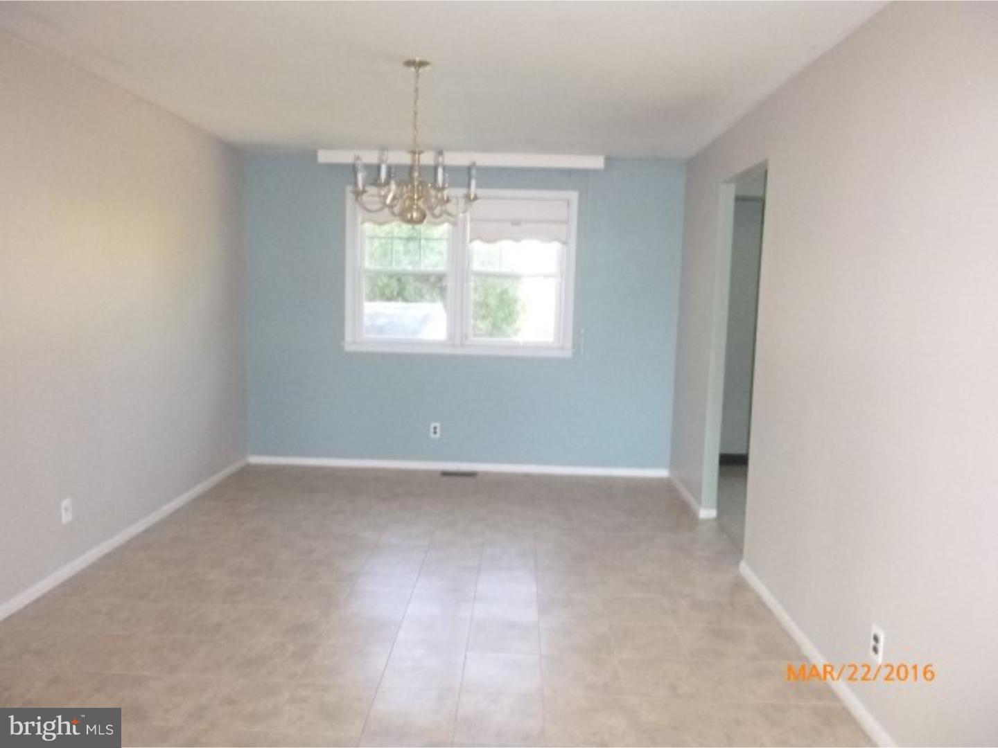 11996 Lockart Road Philadelphia, PA 19116 - Photo 8 of 22 Gallery Image 8