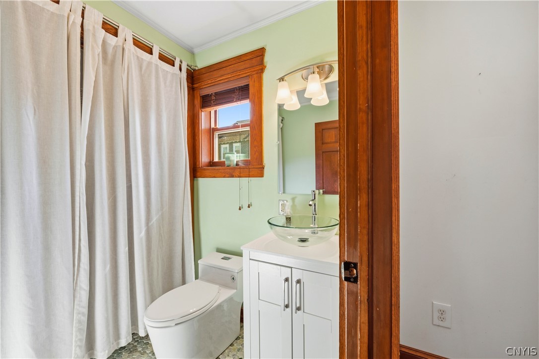 259 Bates Avenue Oneida, NY 13421 - Photo 16 of 39