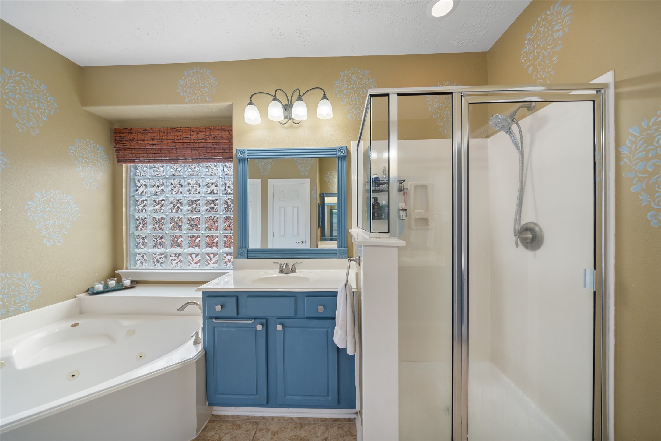 6407 Ashley Manor Drive Spring, TX 77389 - Photo 20 of 41
