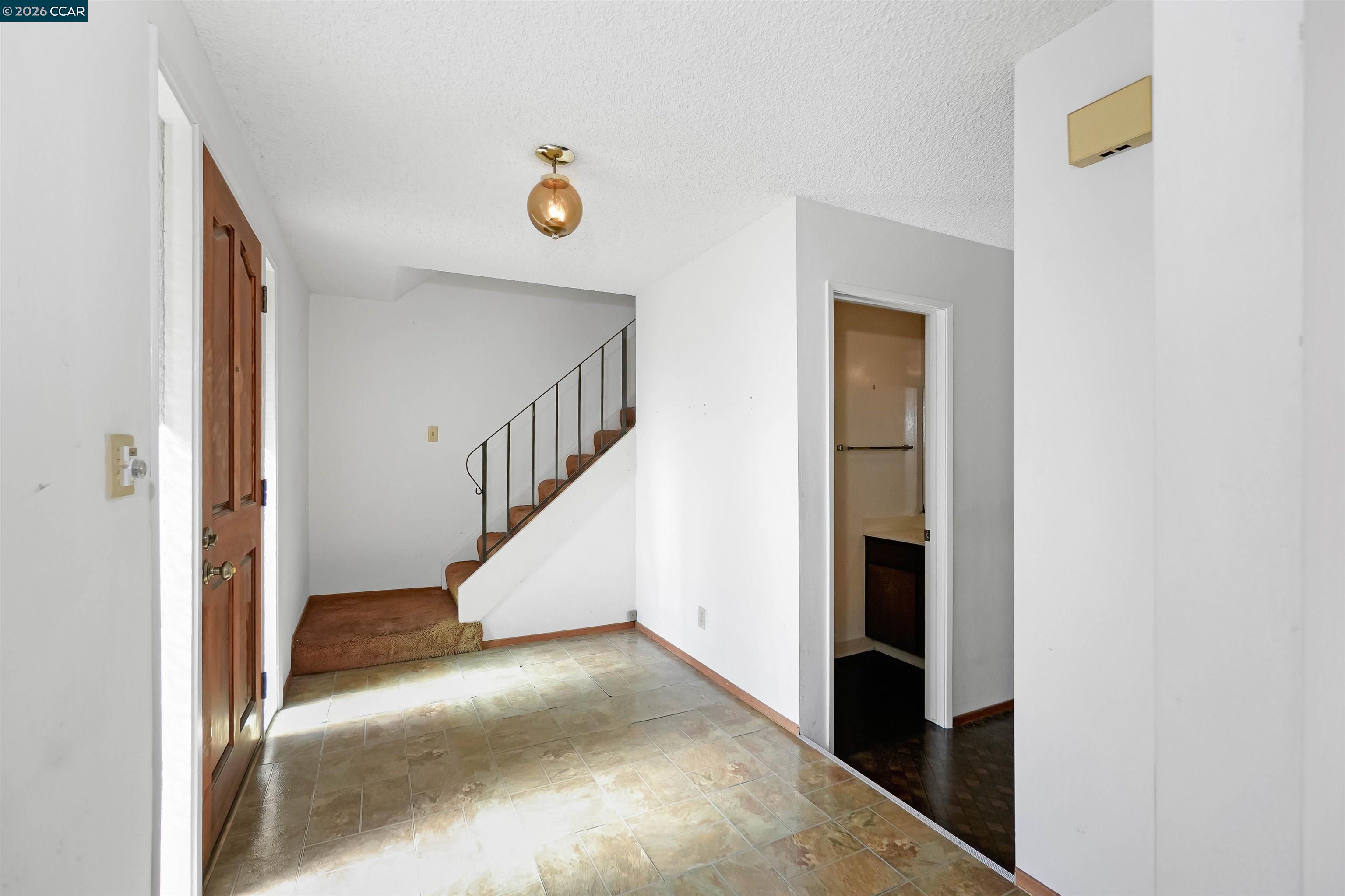 121 Violet Road Hercules, CA 94547 - Photo 12 of 81
