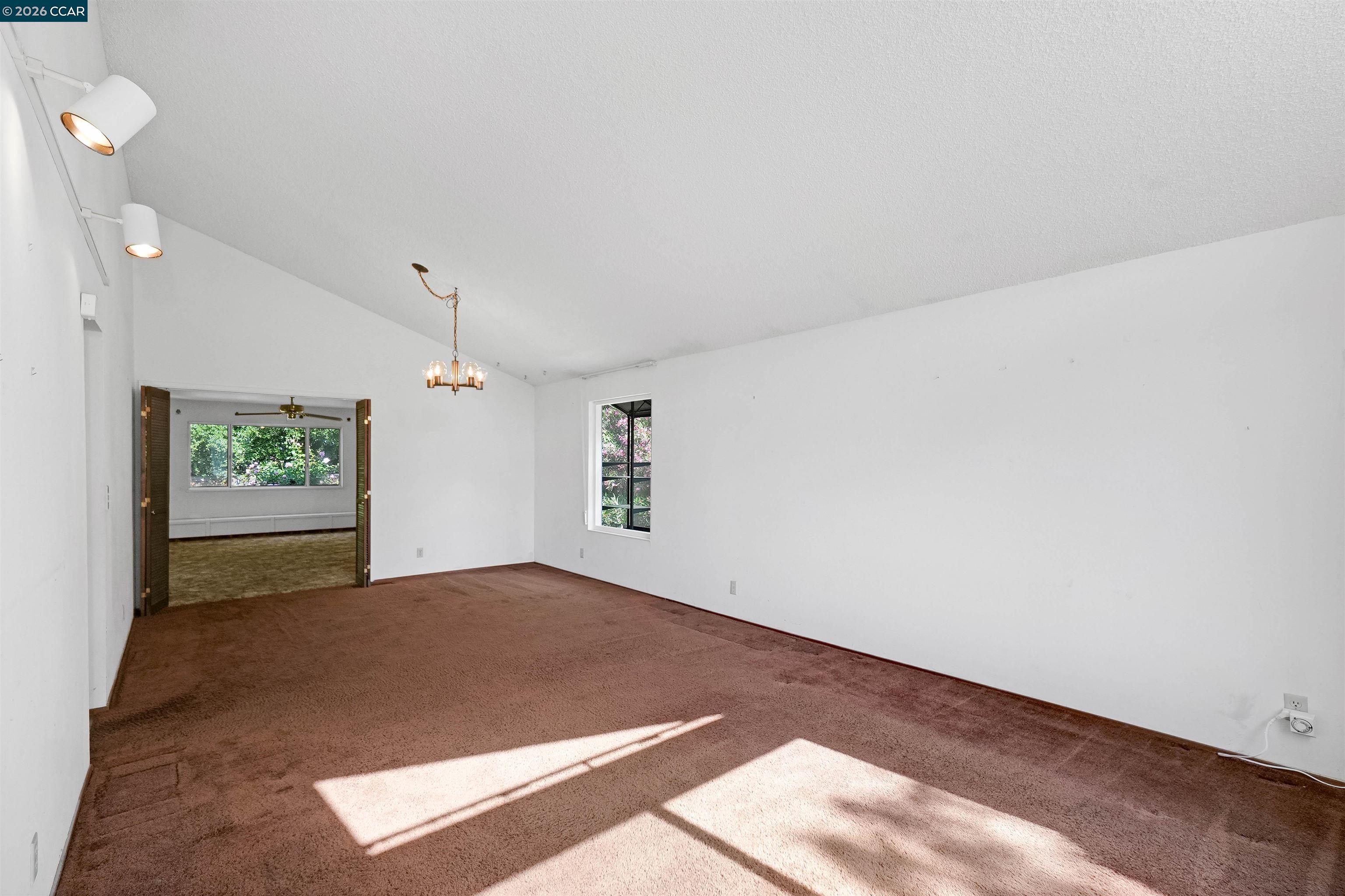 121 Violet Road Hercules, CA 94547 - Photo 16 of 81