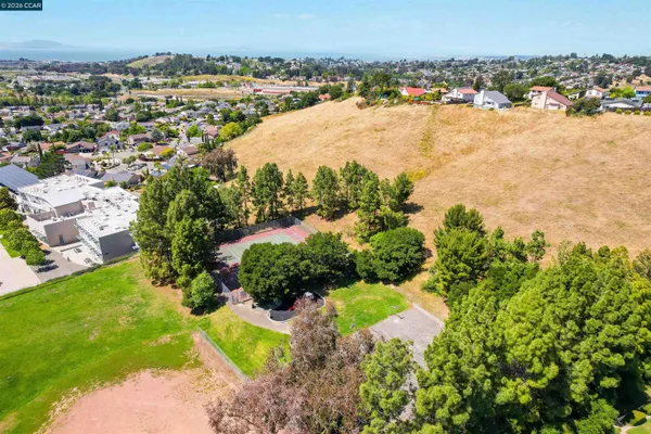 $765,000 | 121 Violet Road, Hercules, CA 94547