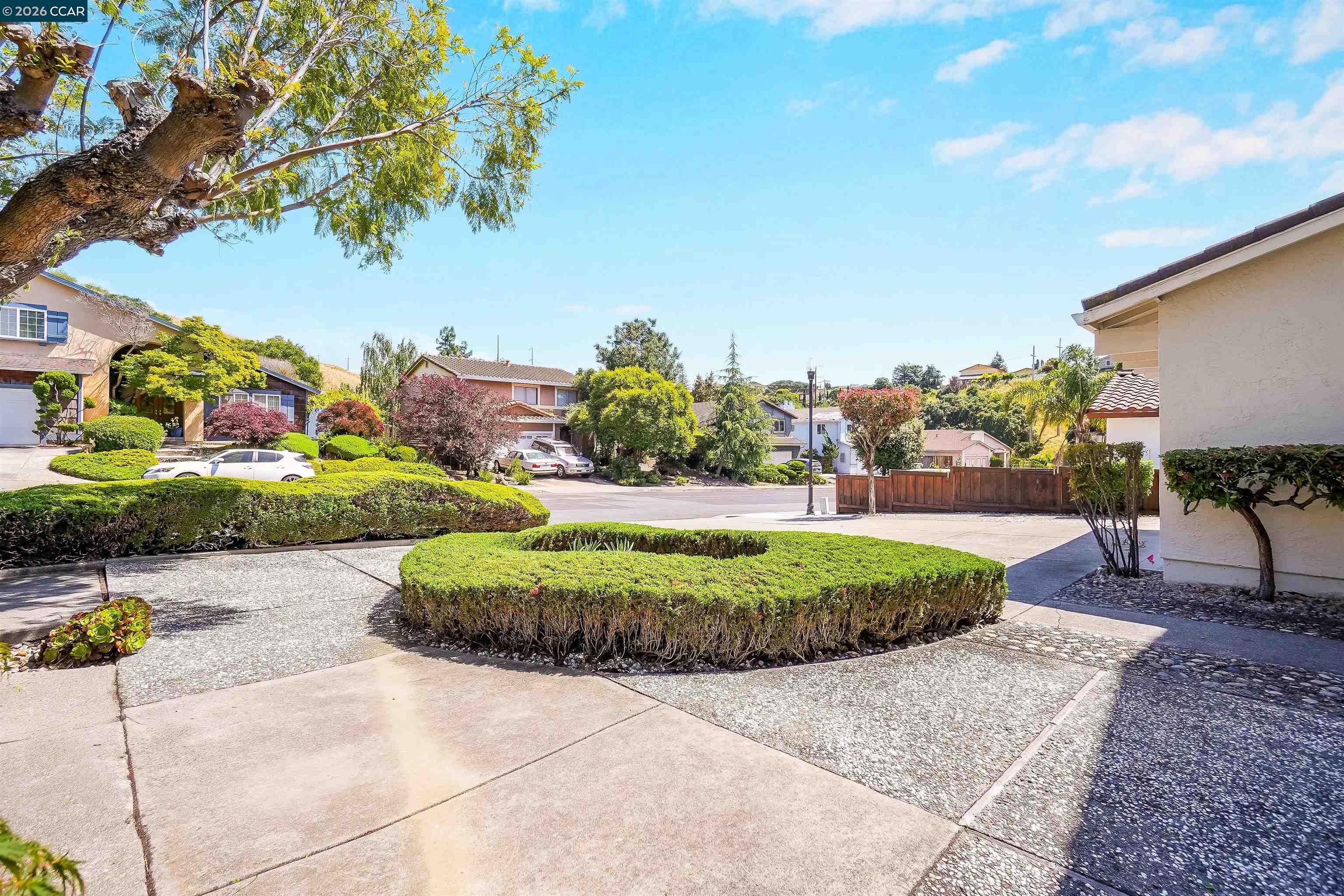 121 Violet Road Hercules, CA 94547 - Photo 9 of 81