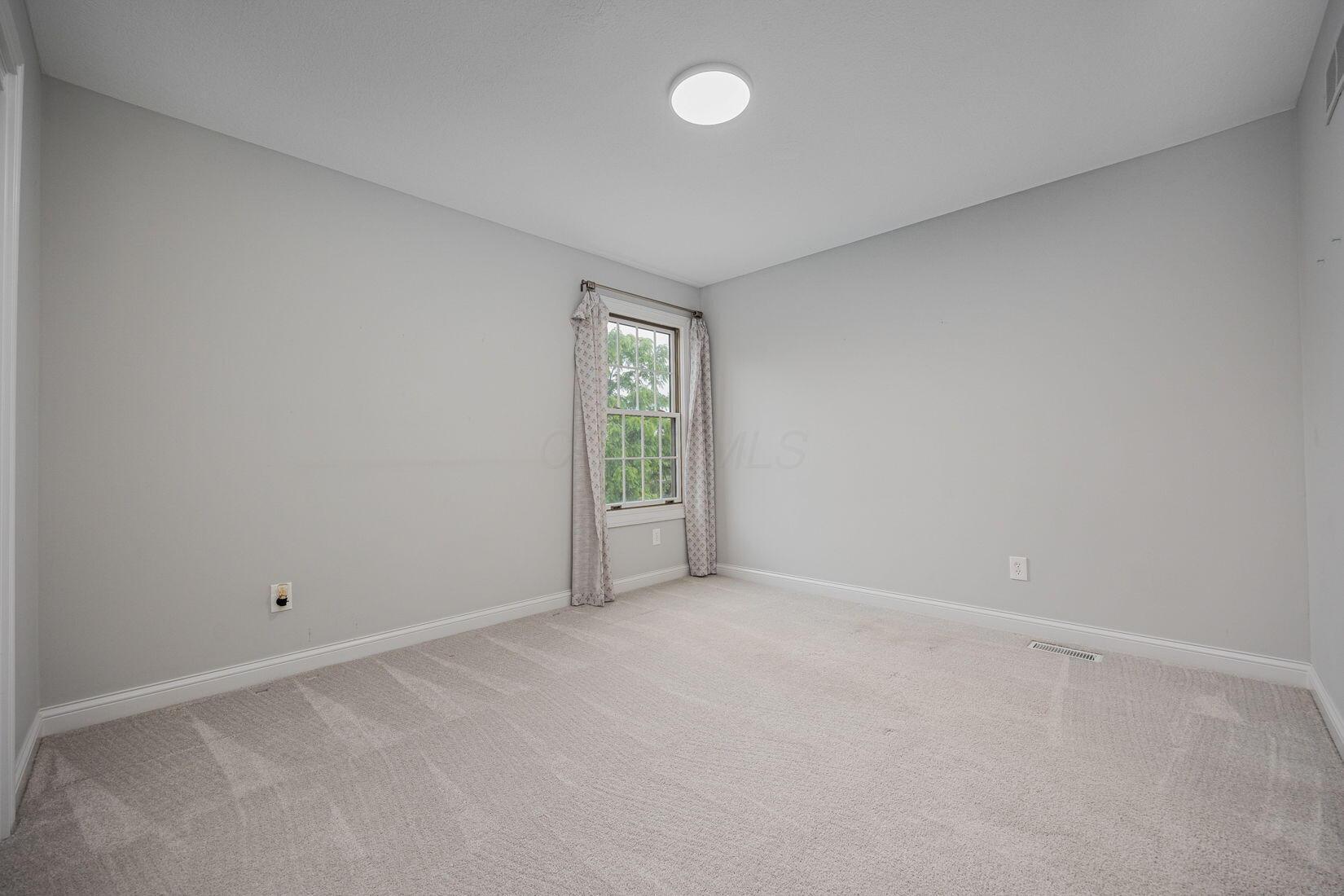 382 Beecher Road Columbus, OH 43230 - Photo 52 of 81 53-web-or-mls-Jake Bluvstein - 382 Beech