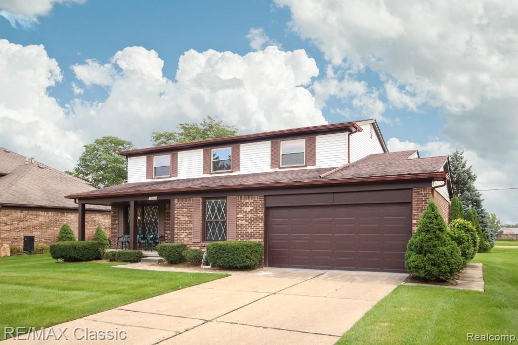 46461 Strathmore Road Plymouth, MI 48170 - Photo 3 of 59 IMG_7044 (Custom).jpg