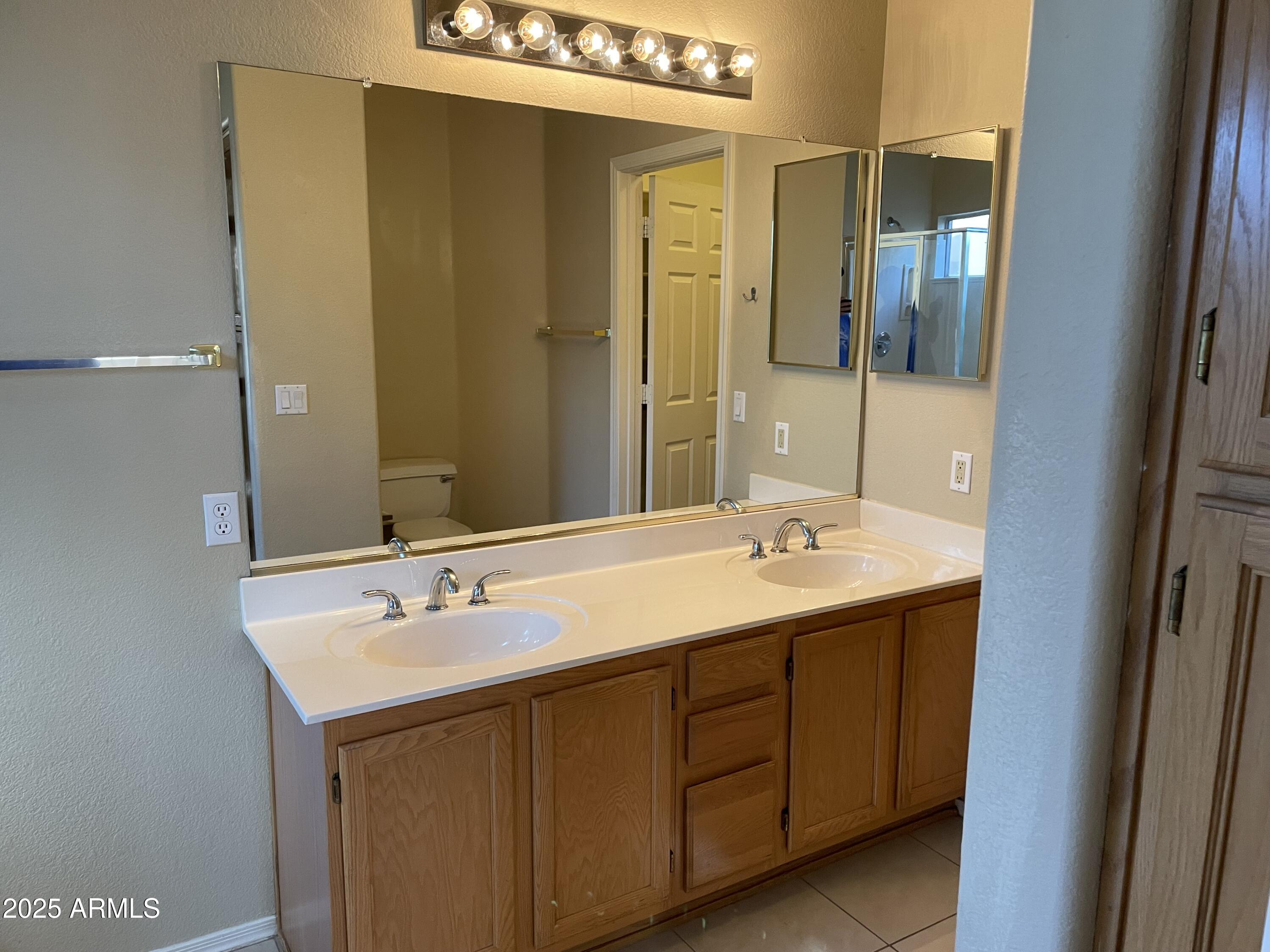 8949 West Kathleen Road Peoria, AZ 85382 - Photo 11 of 28